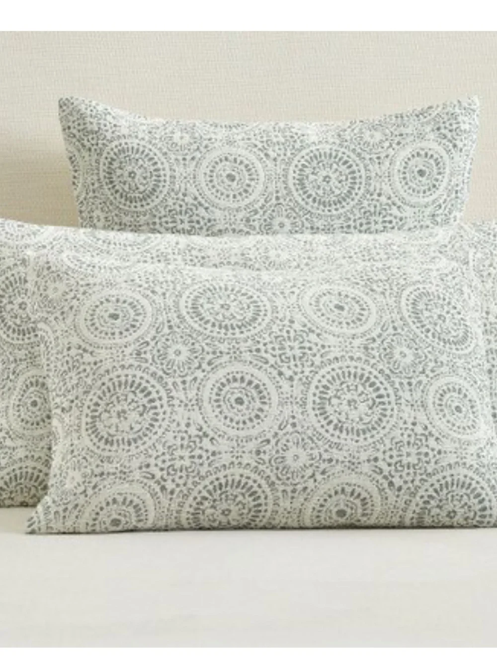 Pottery Barn Cotton Jacquard Medallion King Pillowcase 1